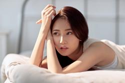 开云平台-骑士对阵76人，浓眉打出生涯之夜，一场注定载入史册的对决