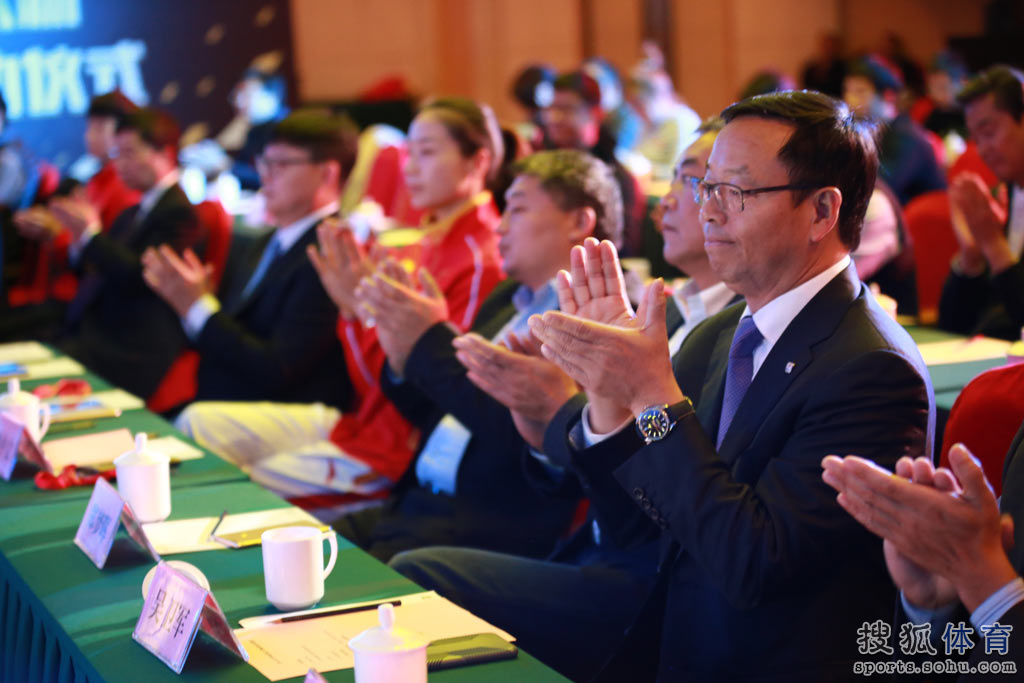 包含体育风云,选手镇定应对挑战的词条 包含体育风云,选手镇定应对挑战的词条