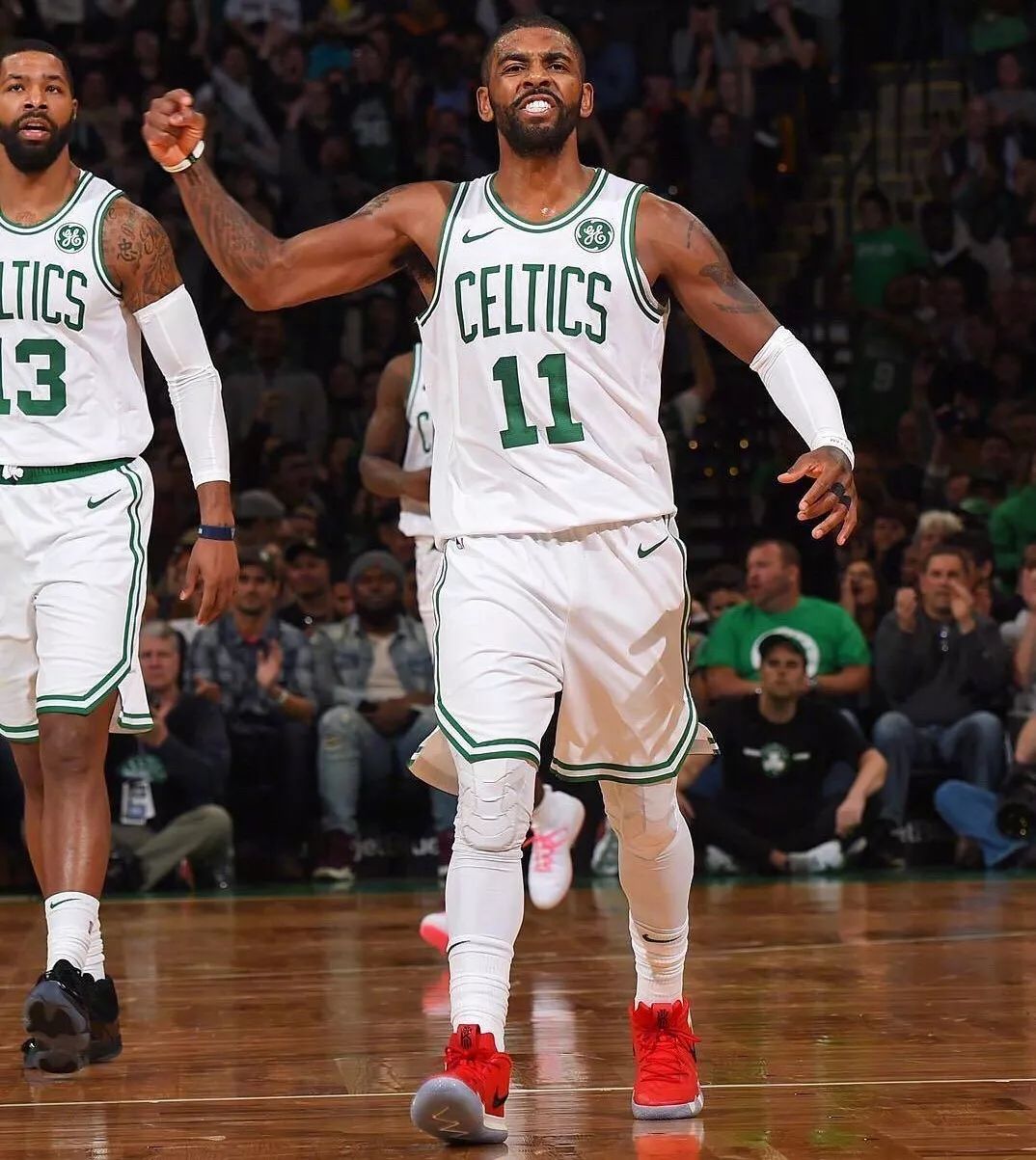 深圳队翻盘雄鹿,欧文状态火热的简单介绍 深圳队翻盘雄鹿,欧文状态火热的简单介绍