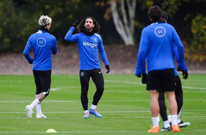 包含切尔西球队备战重要欧洲比赛的词条