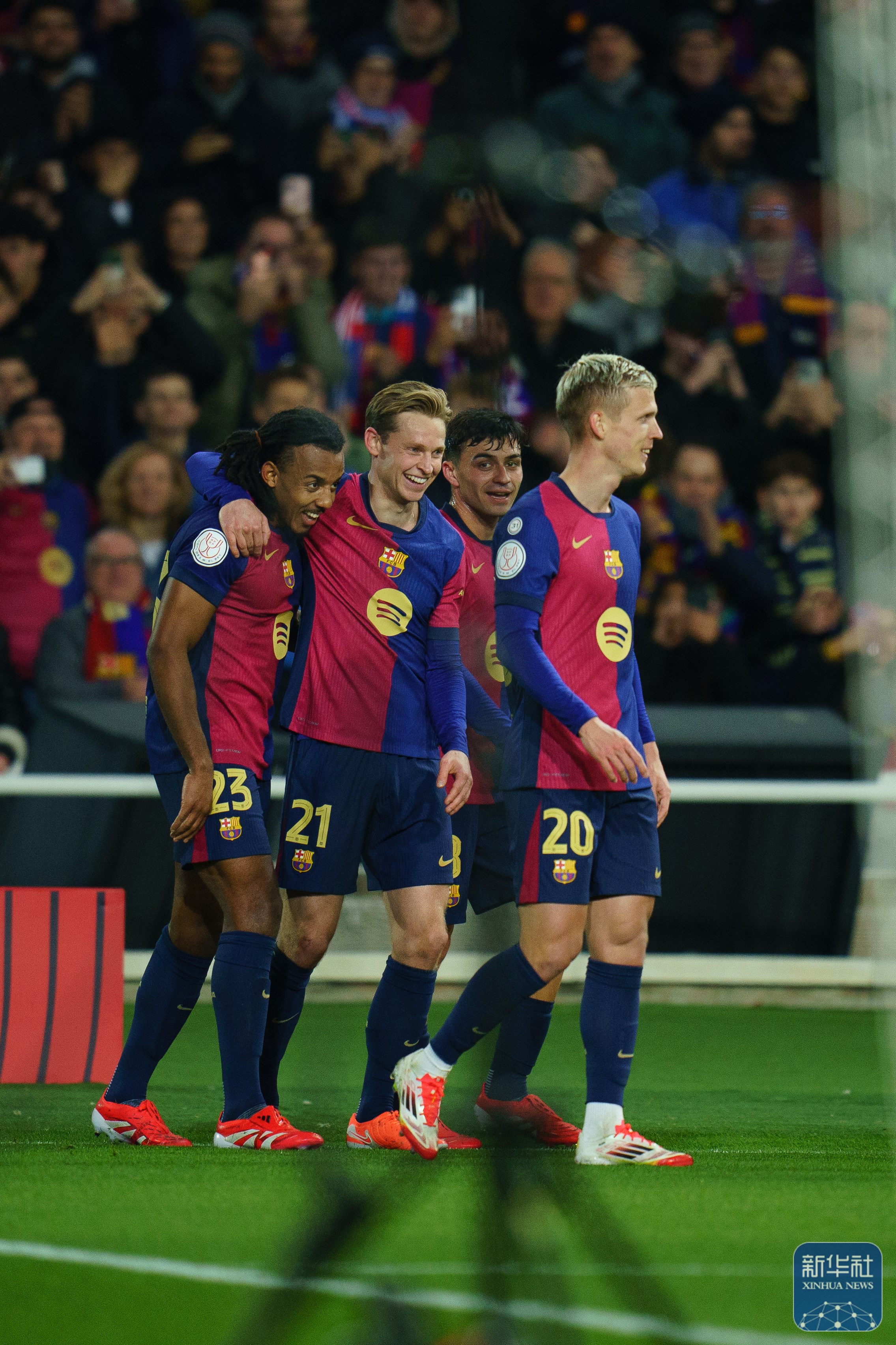 西班牙队在国际杯预选赛中大获全胜 西班牙队在国际杯预选赛中大获全胜