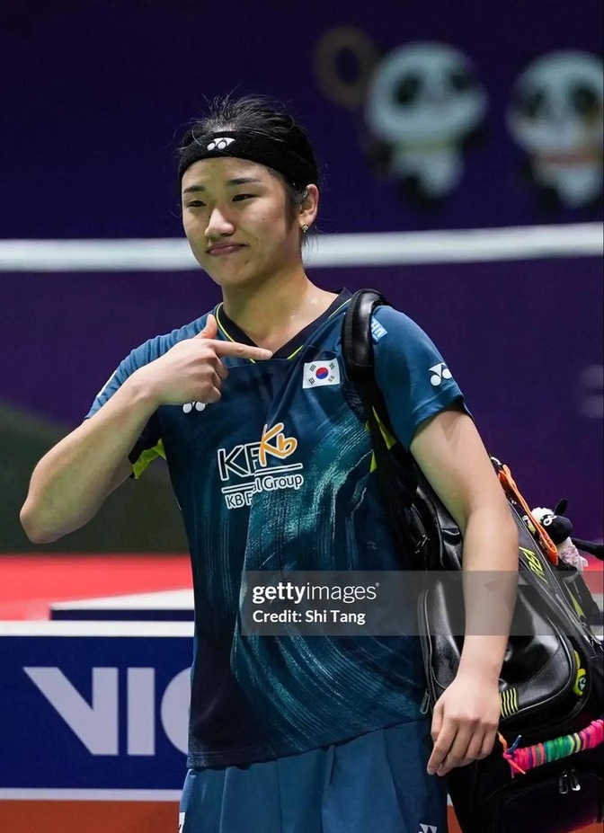 韩国代表团选手登顶羽毛球赛场 韩国代表团选手登顶羽毛球赛场