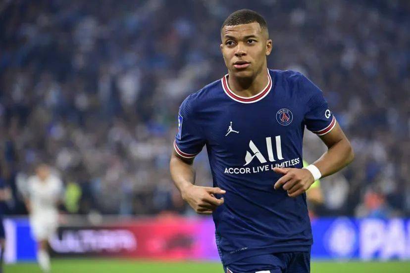 包含里尔被逼平，积分榜仍保持领先的词条