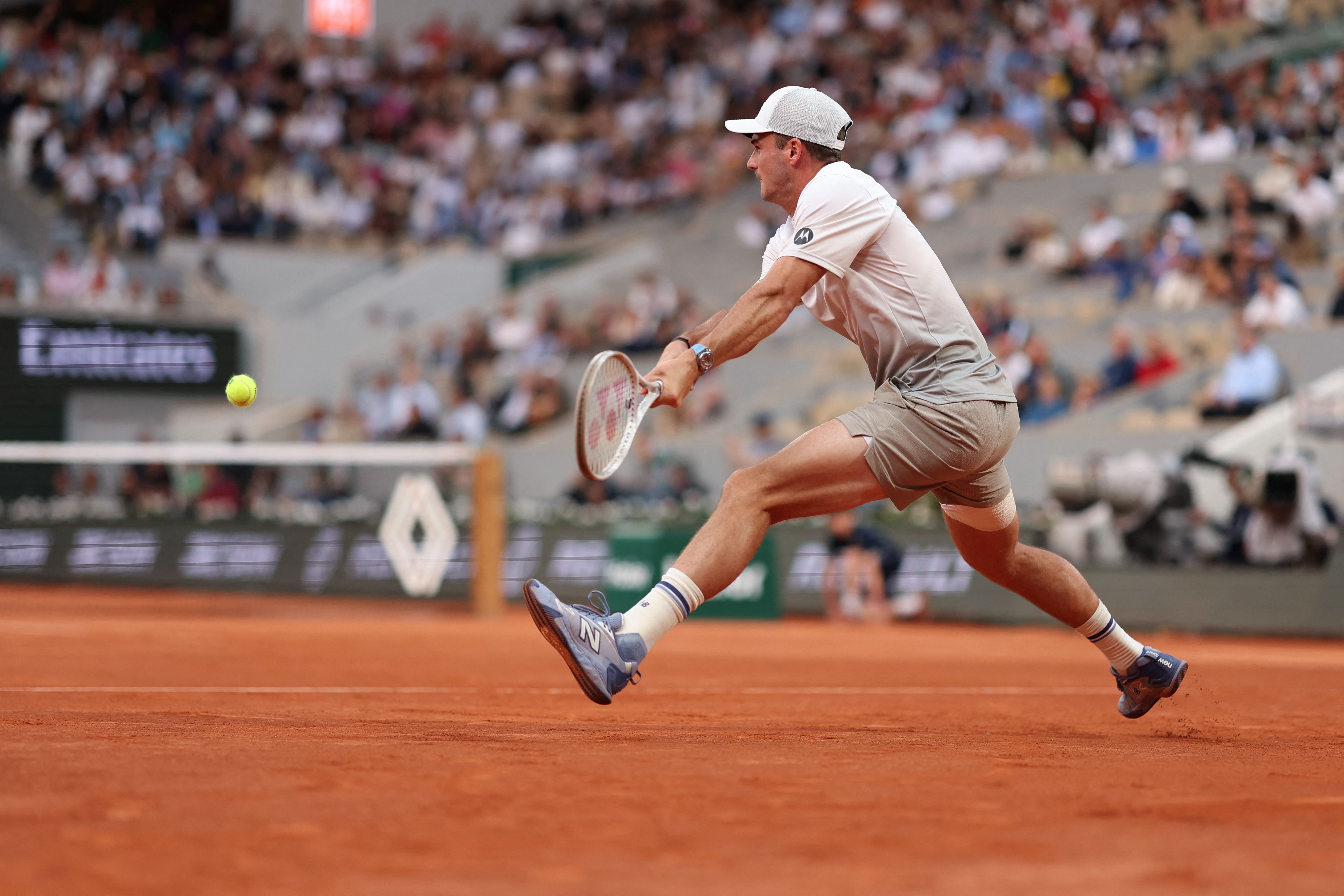 法网轻取戴维斯杯，阿尔卡拉斯状态火热的简单介绍