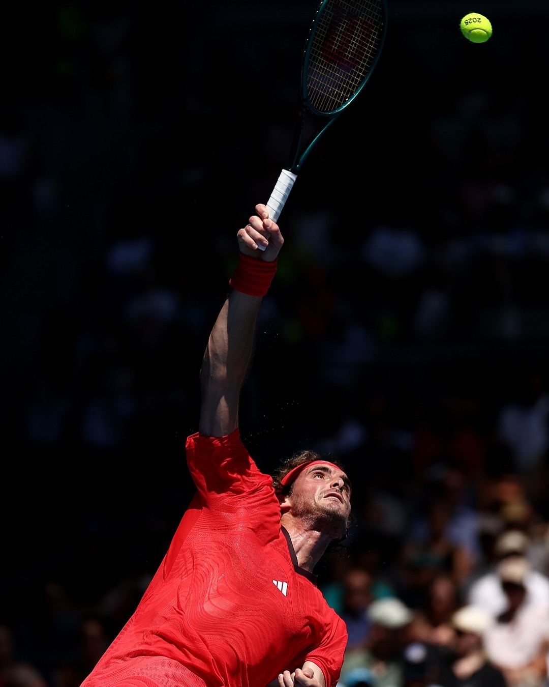 关于温网横扫拉沃尔杯，西西帕斯点燃赛场的信息