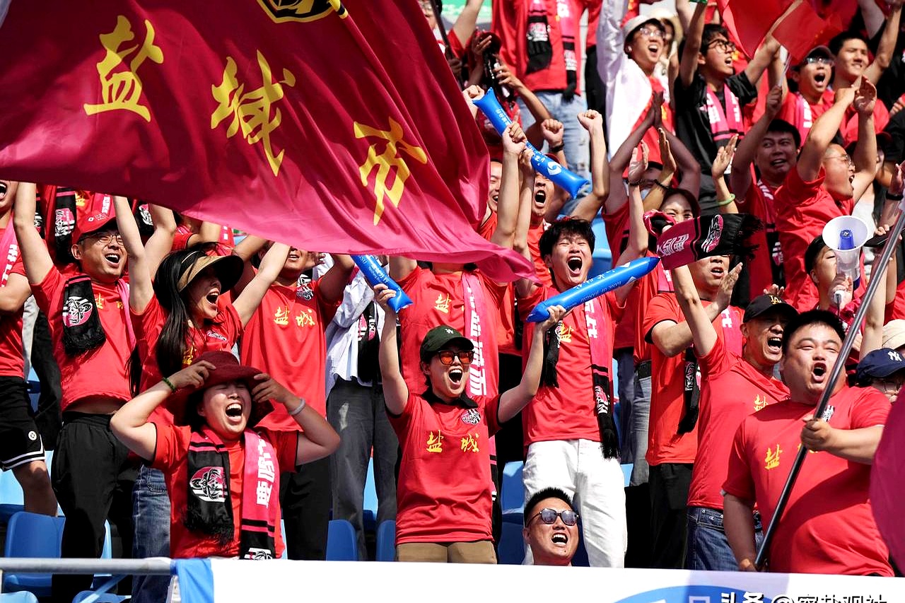 汉堡球迷热情高涨，球队备战状态良好