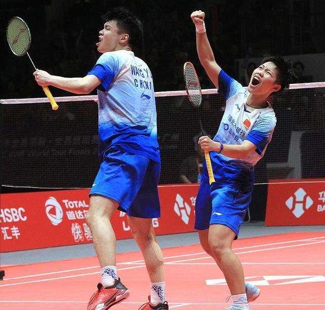 包含丹麦队险胜日本队，黄鸭组合带队取胜的词条