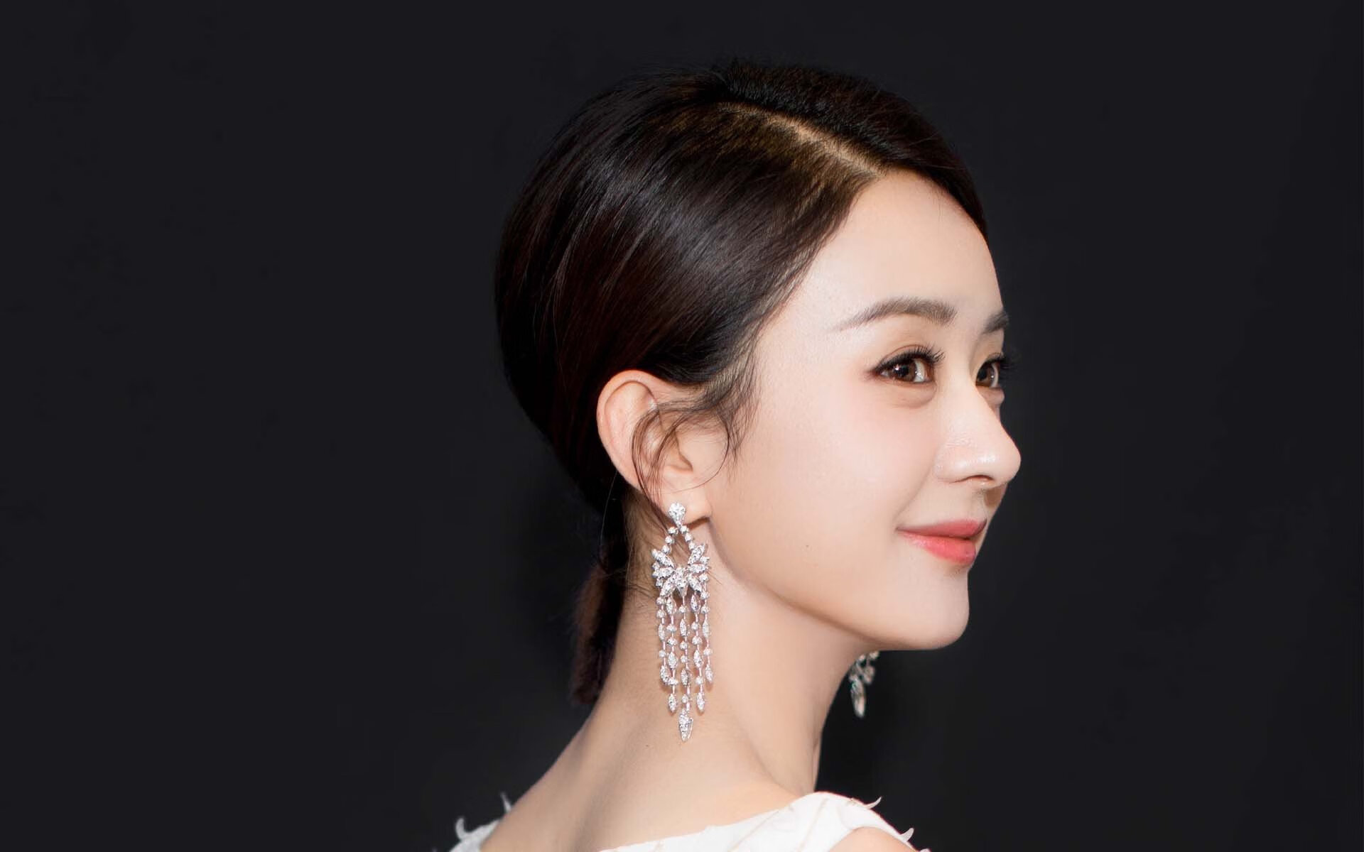 德甲争冠战与澳洲硬仗，阿森纳的战术启示与多线作战的现代足球挑战