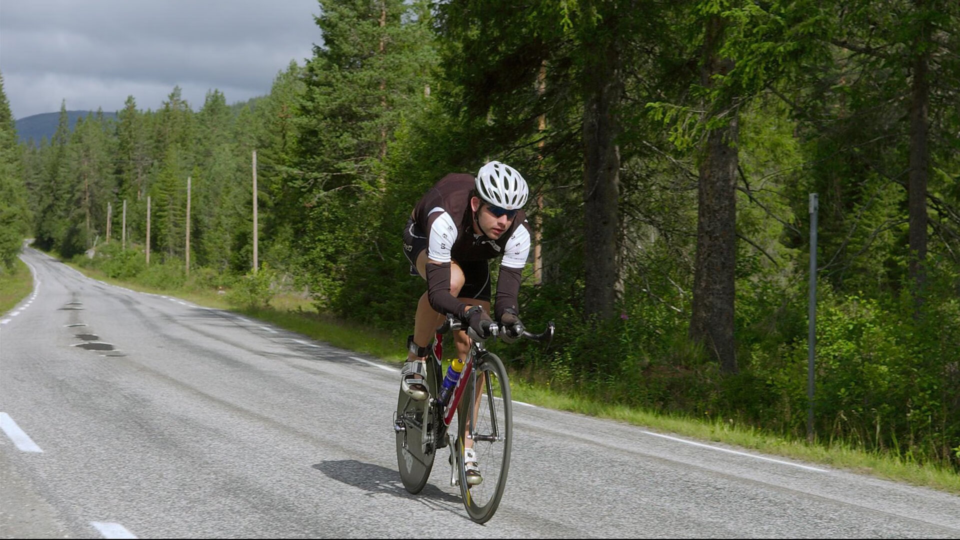 爵士斩落新疆队,克莱完成自我救赎,一场跨越时空的篮球对话